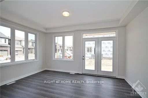 201 BILLRIAN Crescent