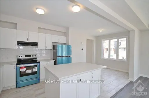 201 BILLRIAN Crescent
