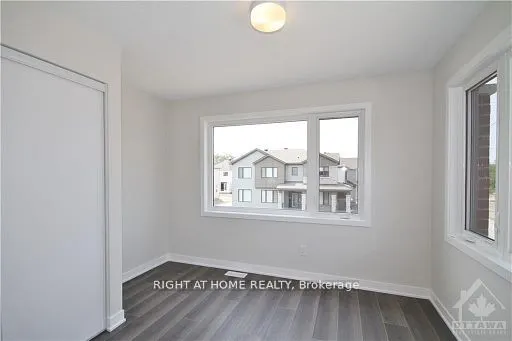 201 BILLRIAN Crescent