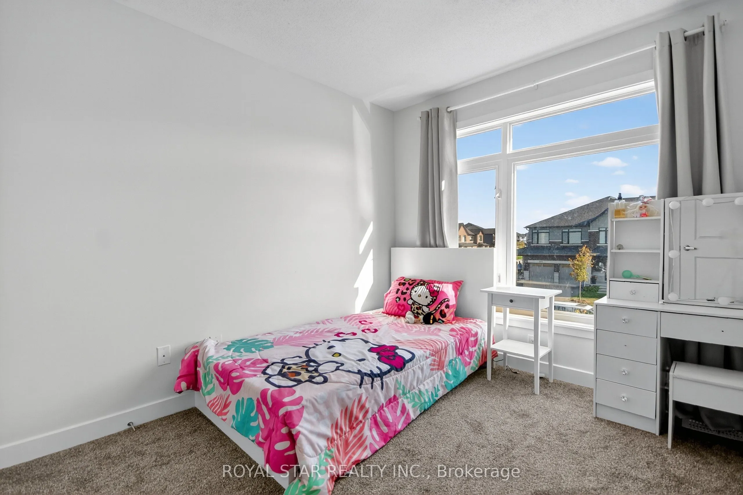 870 Solarium Avenue