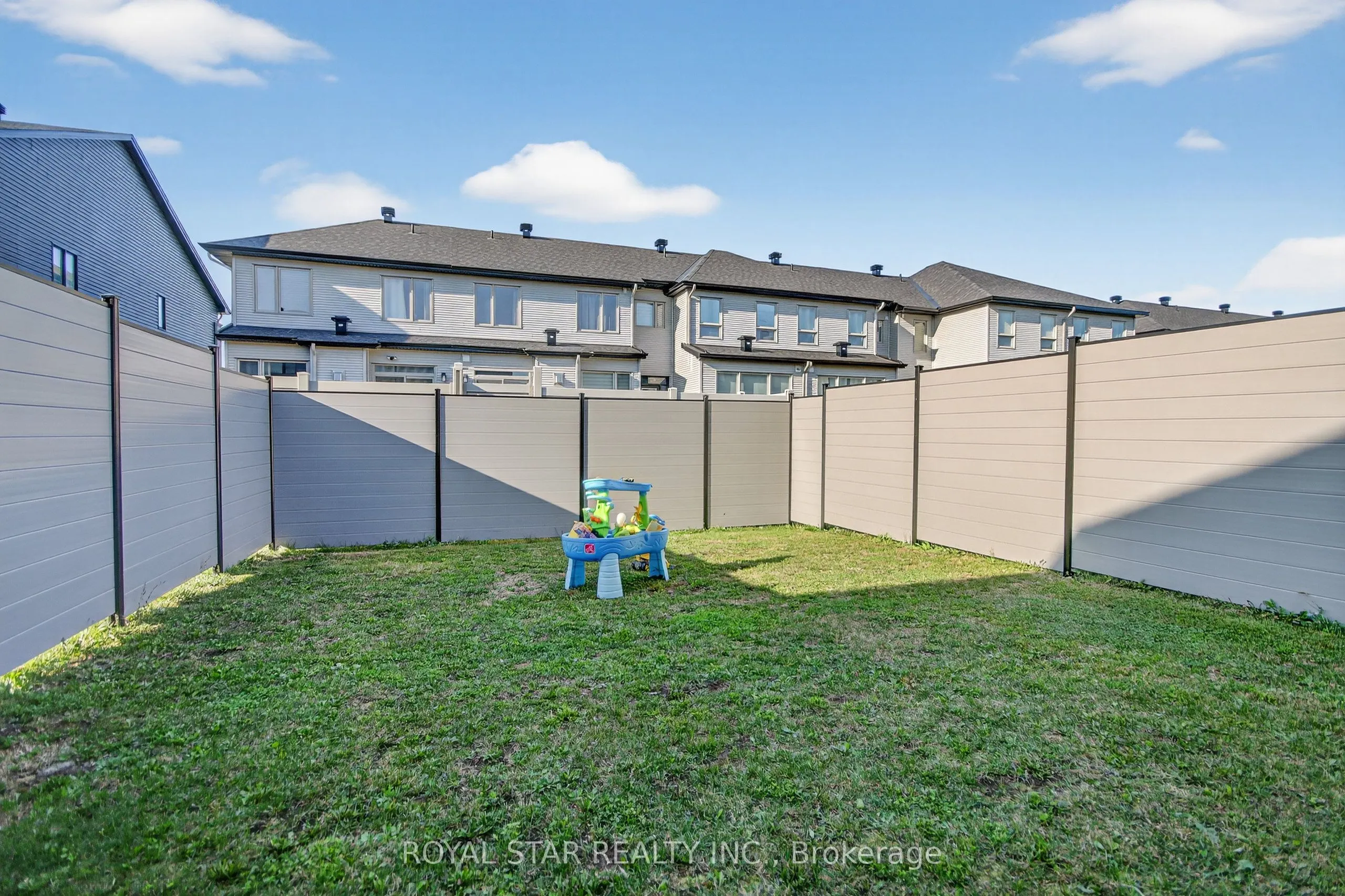 870 Solarium Avenue