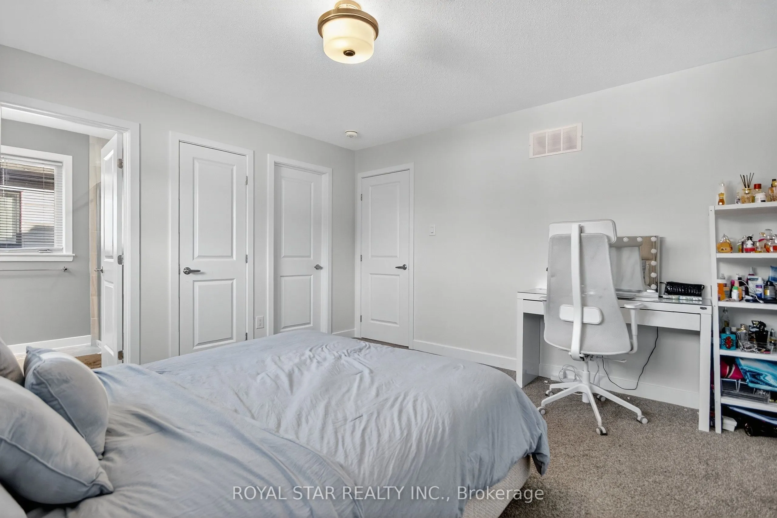 870 Solarium Avenue