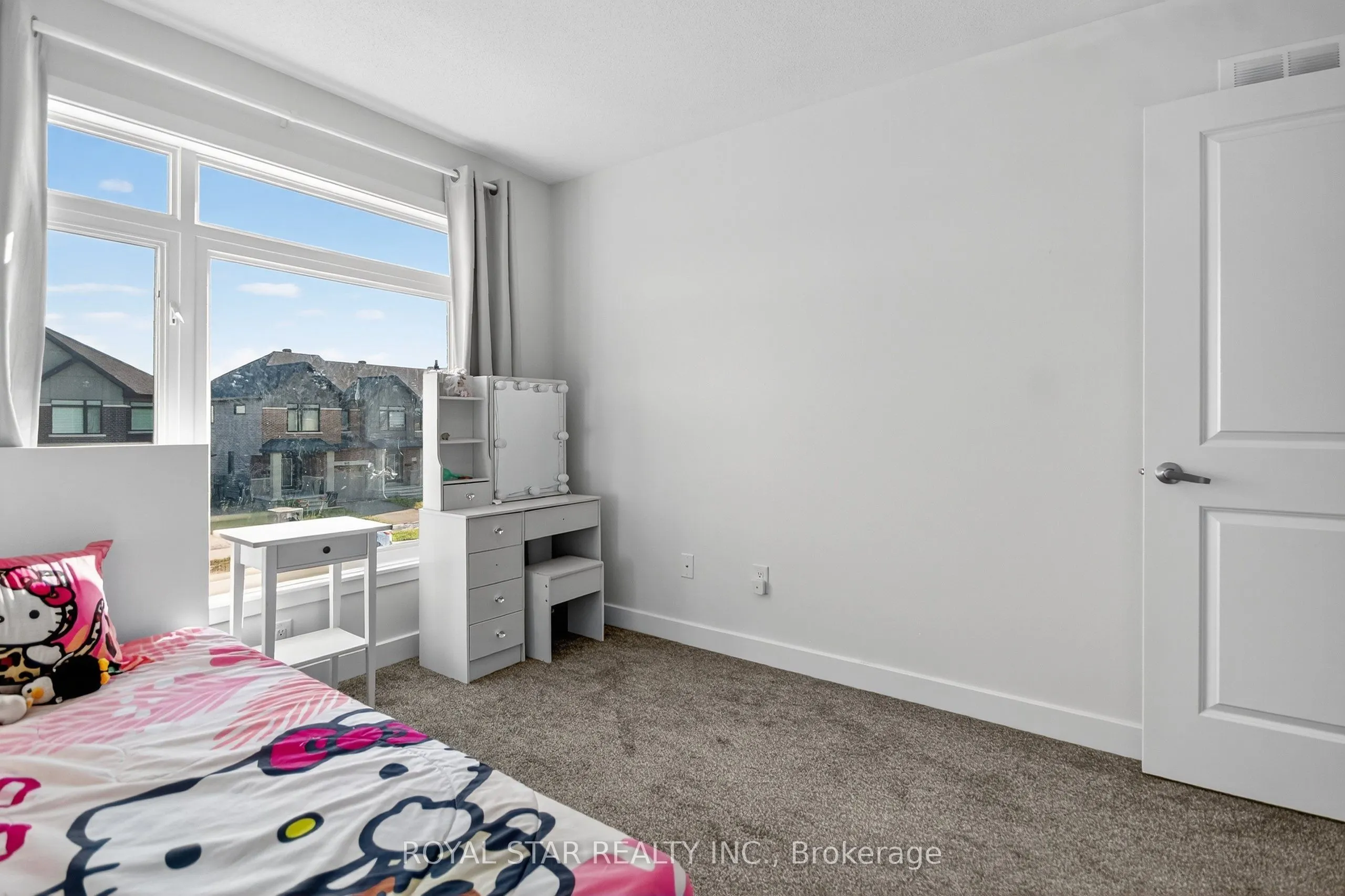 870 Solarium Avenue