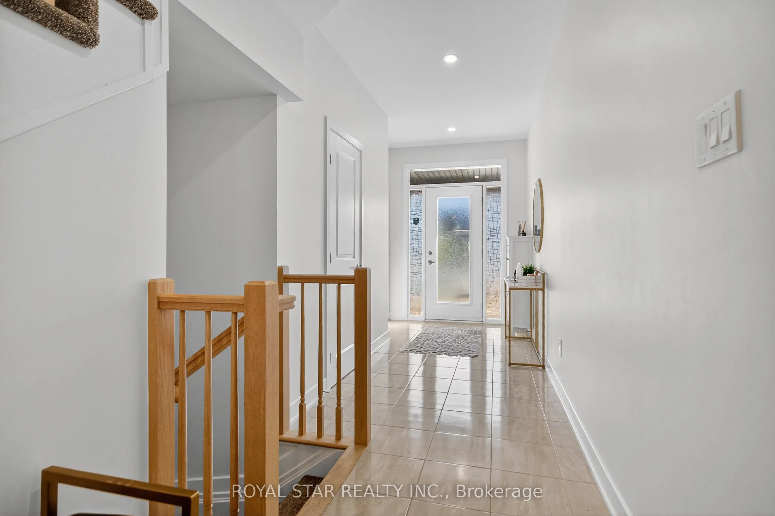 870 Solarium Avenue