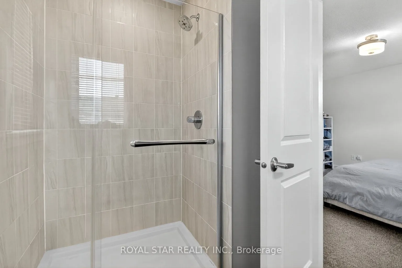870 Solarium Avenue