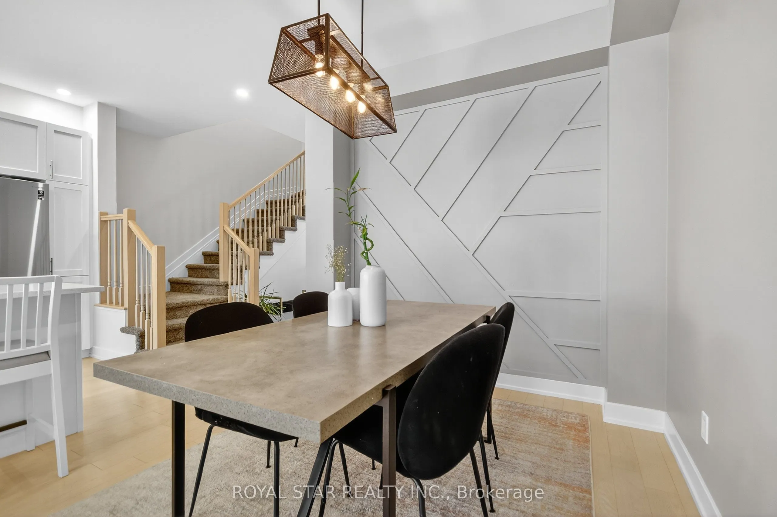 870 Solarium Avenue