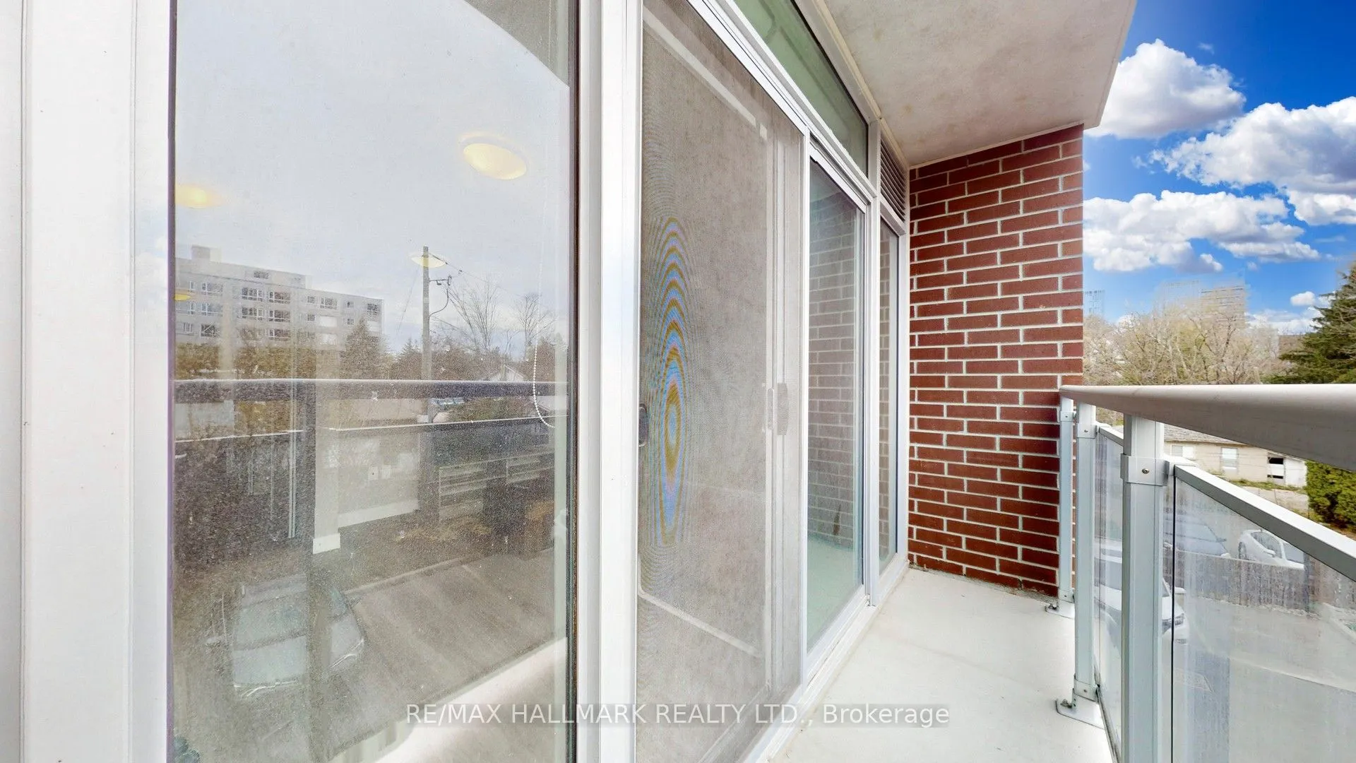 308 Lester Street, #207