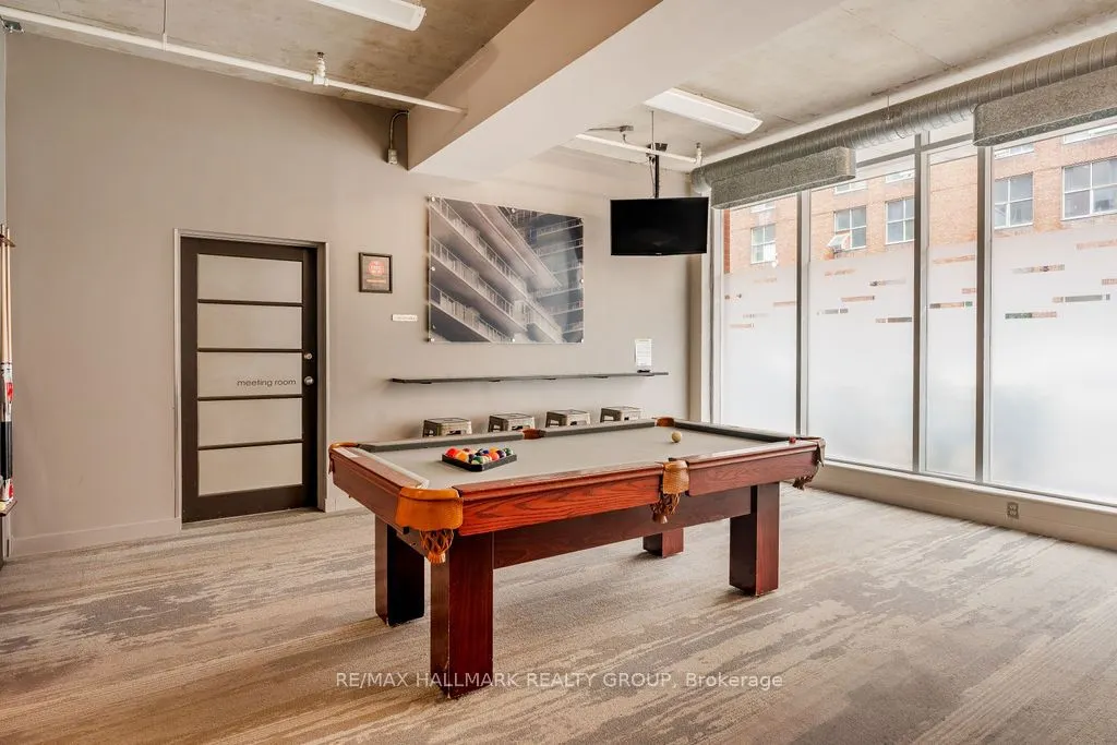 383 Cumberland Street, #906