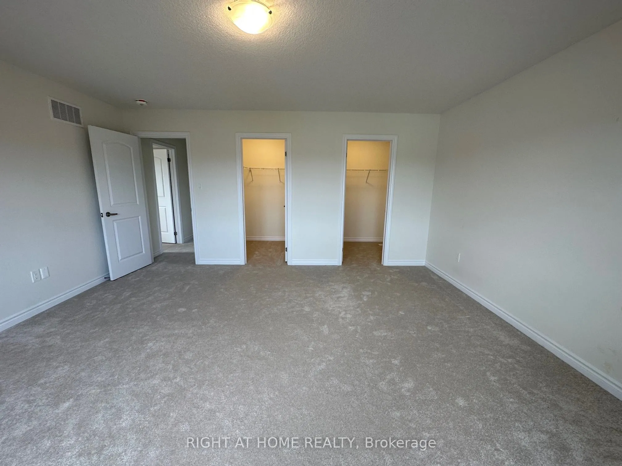 3 Bee Crescent
