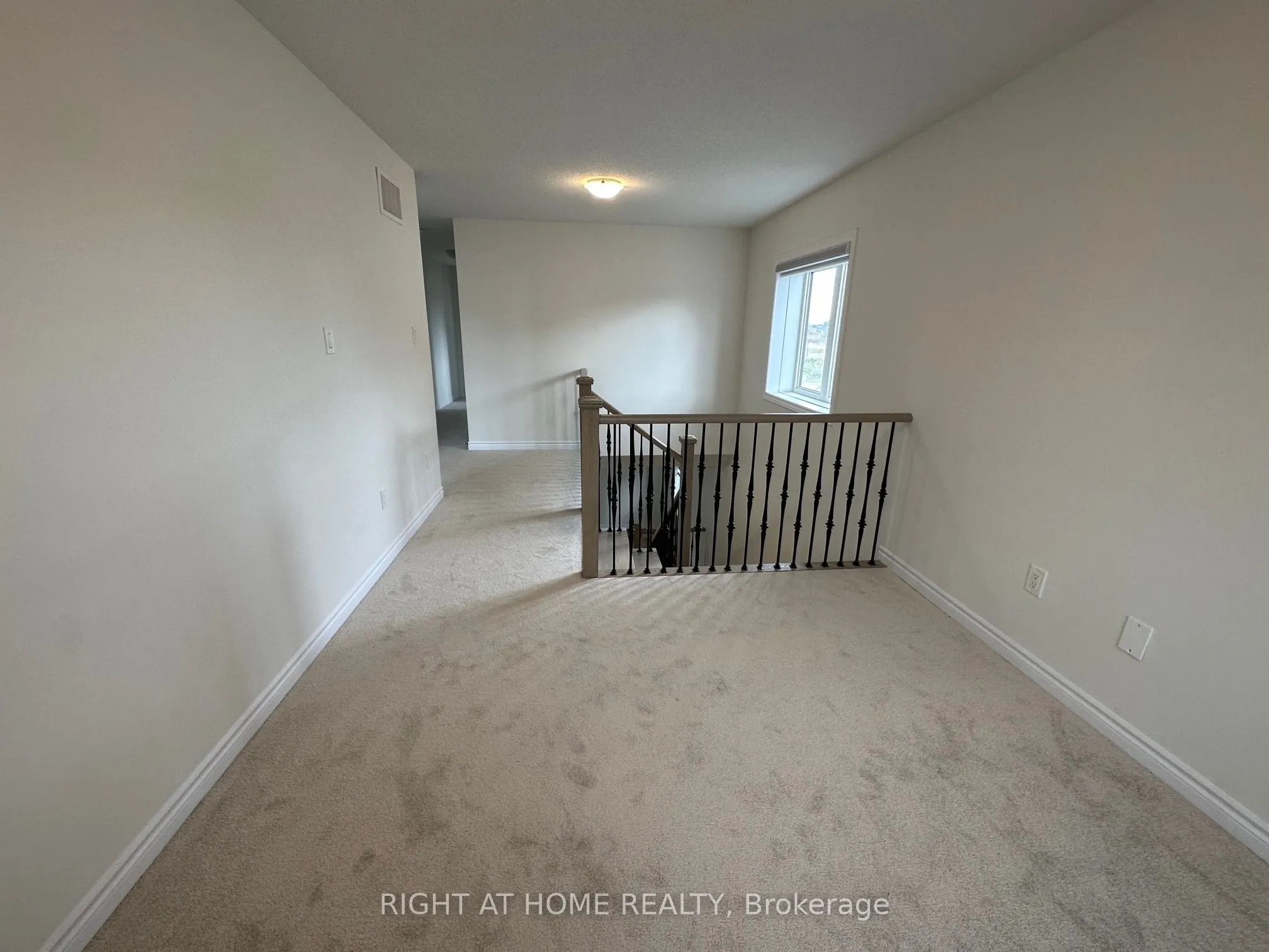 3 Bee Crescent