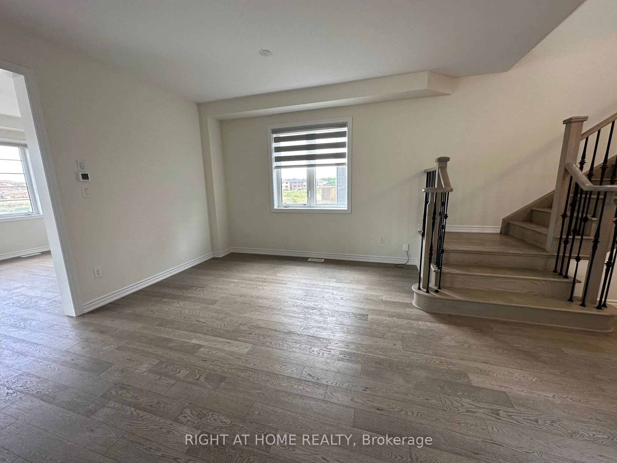 3 Bee Crescent