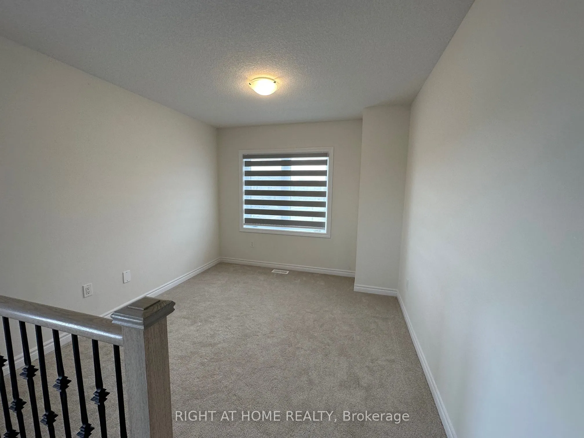 3 Bee Crescent