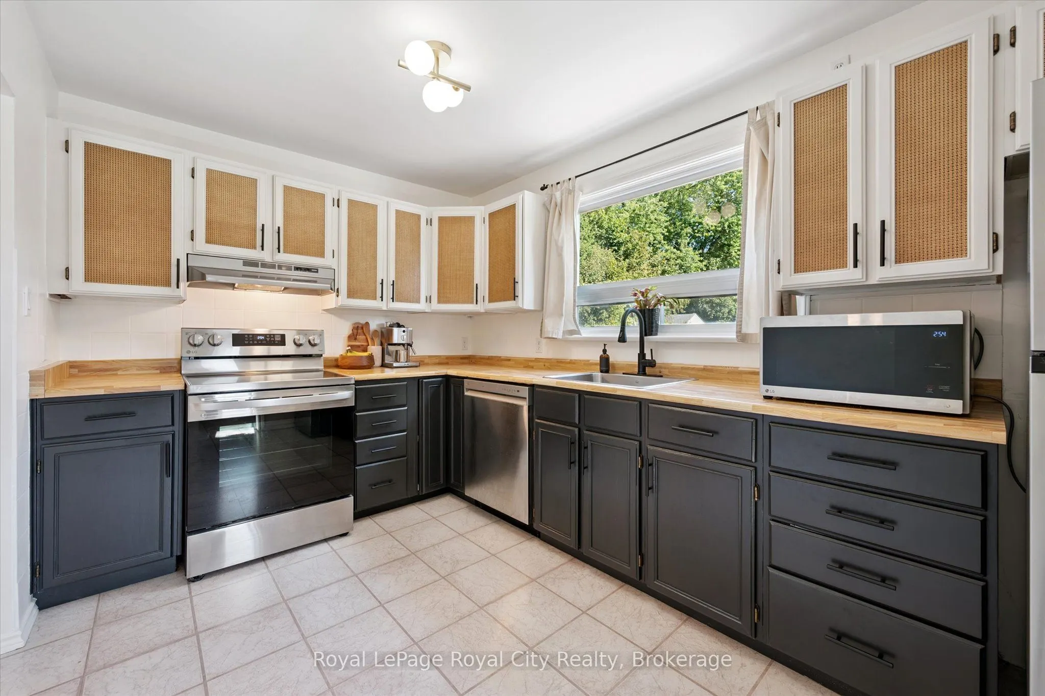 43 Vancouver Drive