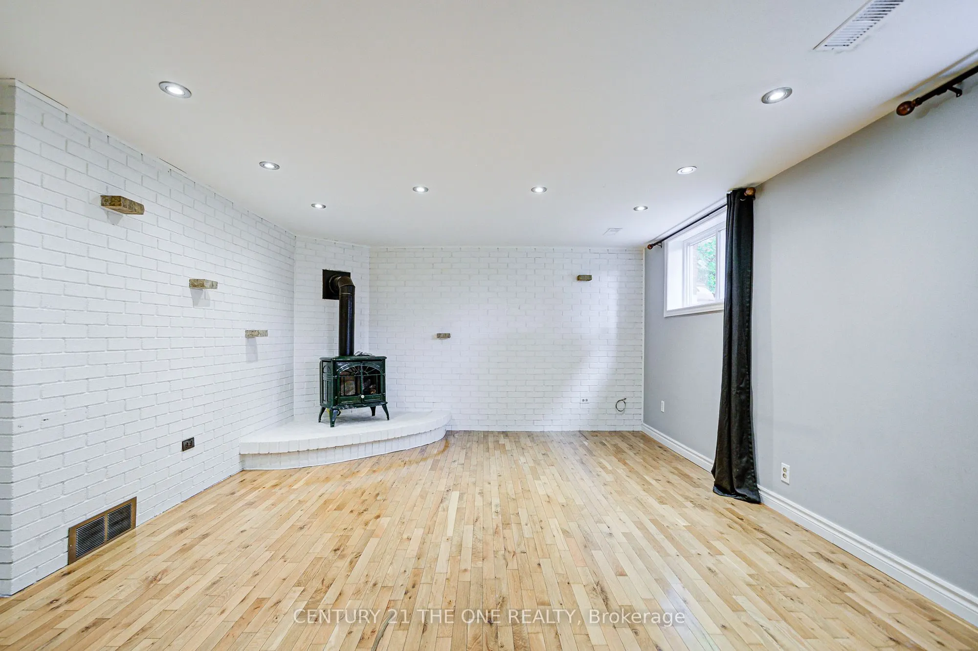 25 Carrol Street