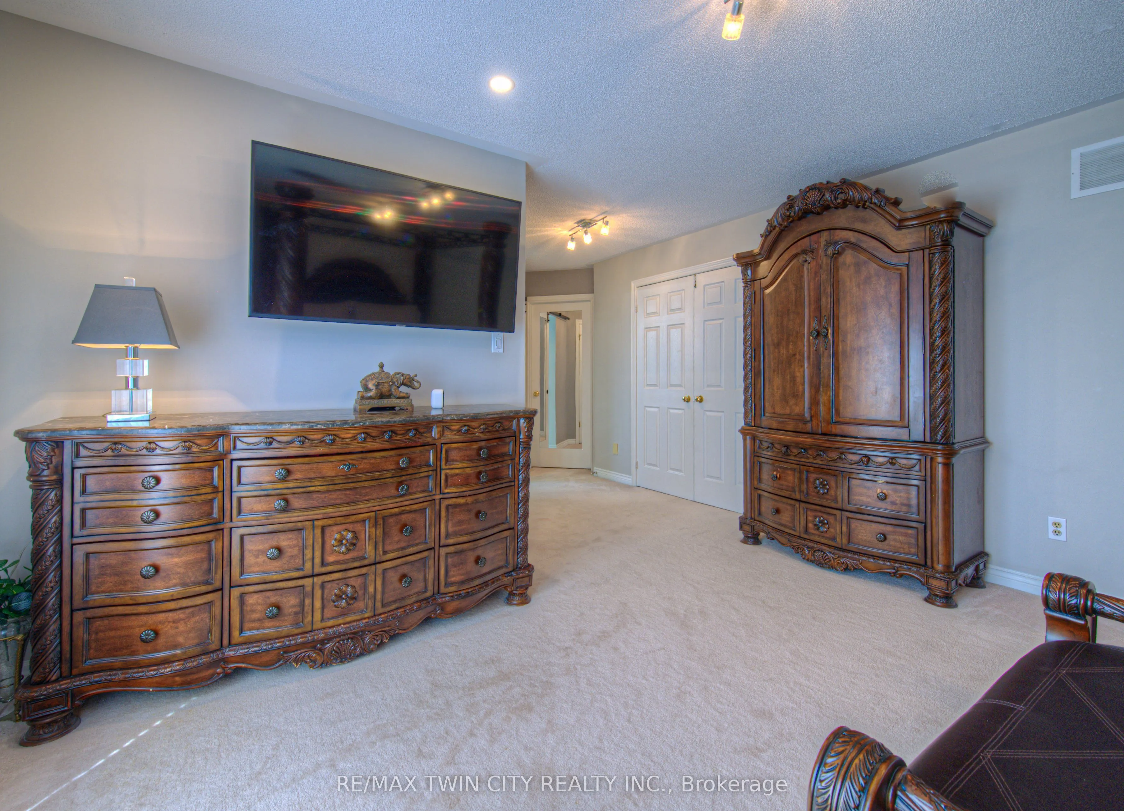6 Osprey Court