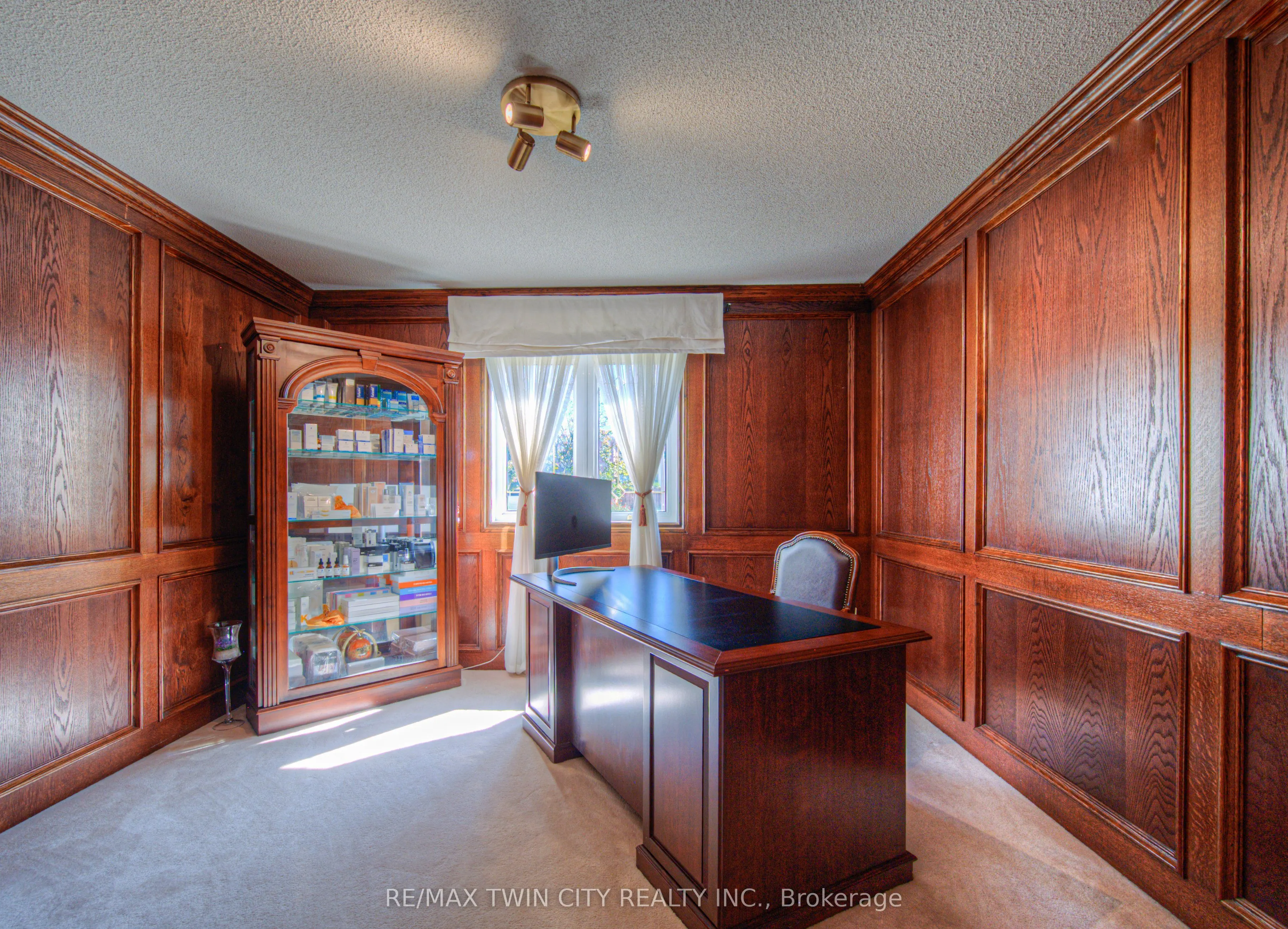 6 Osprey Court