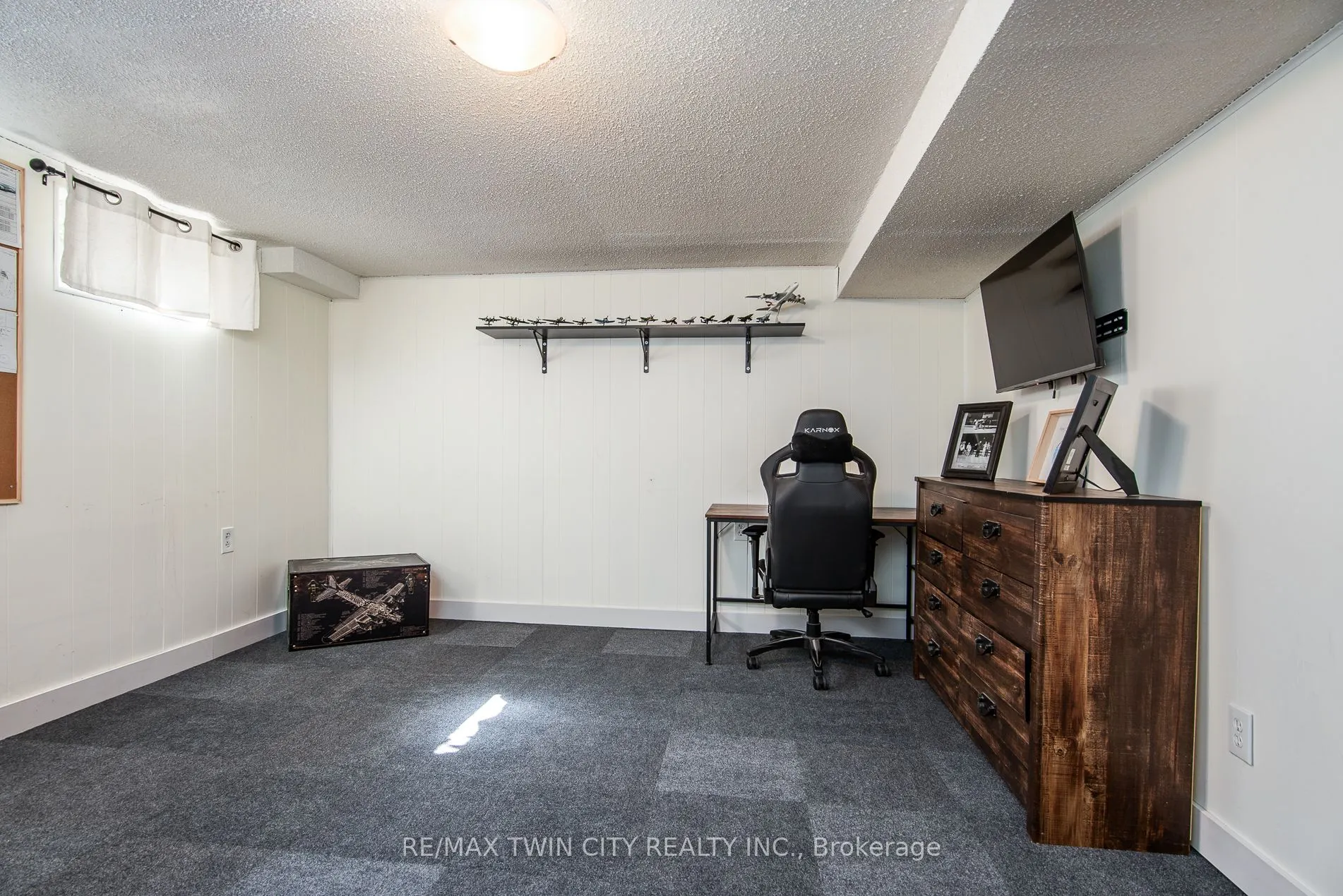 197 Silver Aspen Crescent, #2