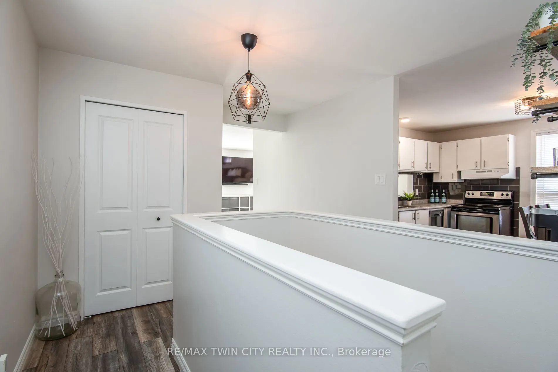 197 Silver Aspen Crescent, #2