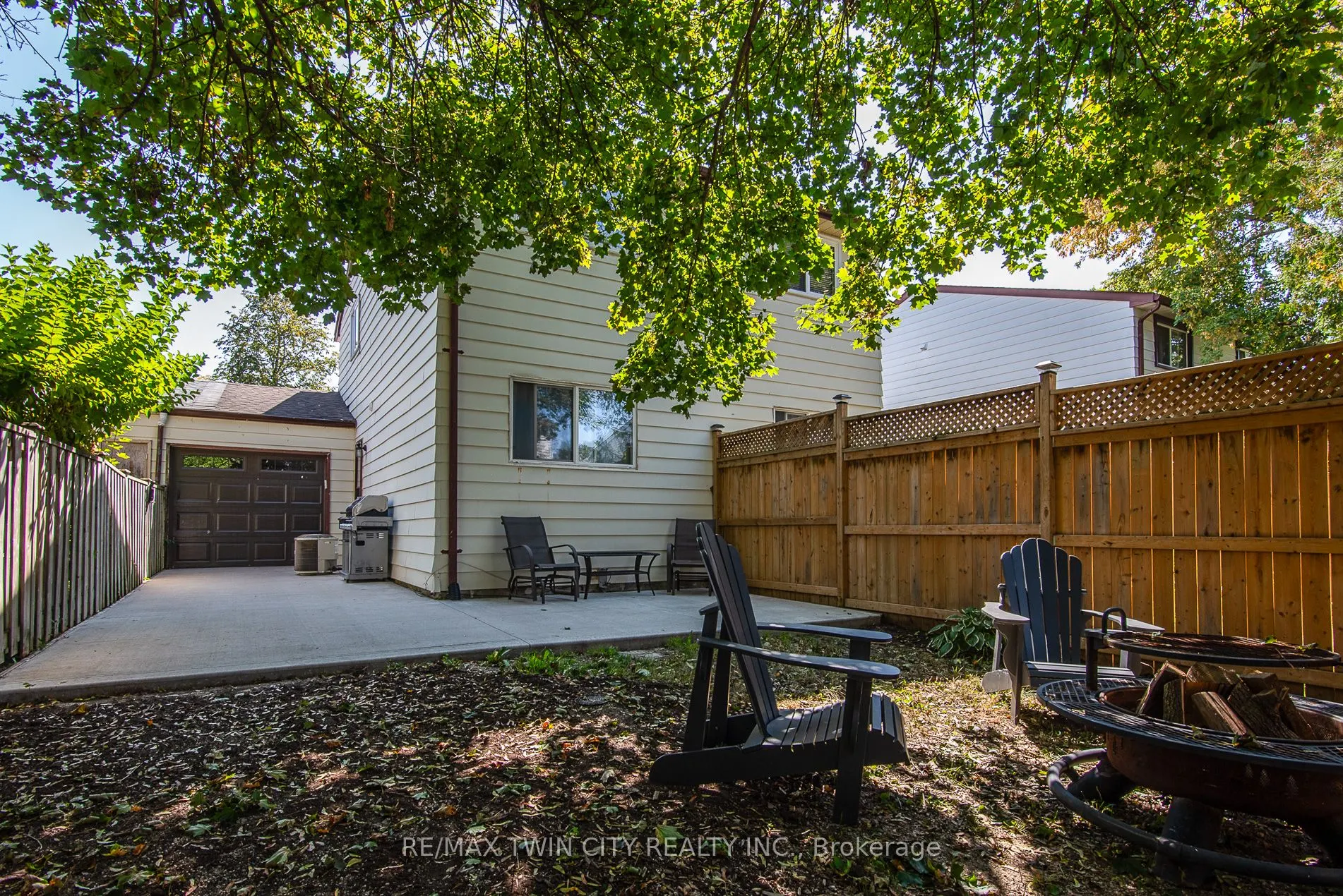 197 Silver Aspen Crescent, #2