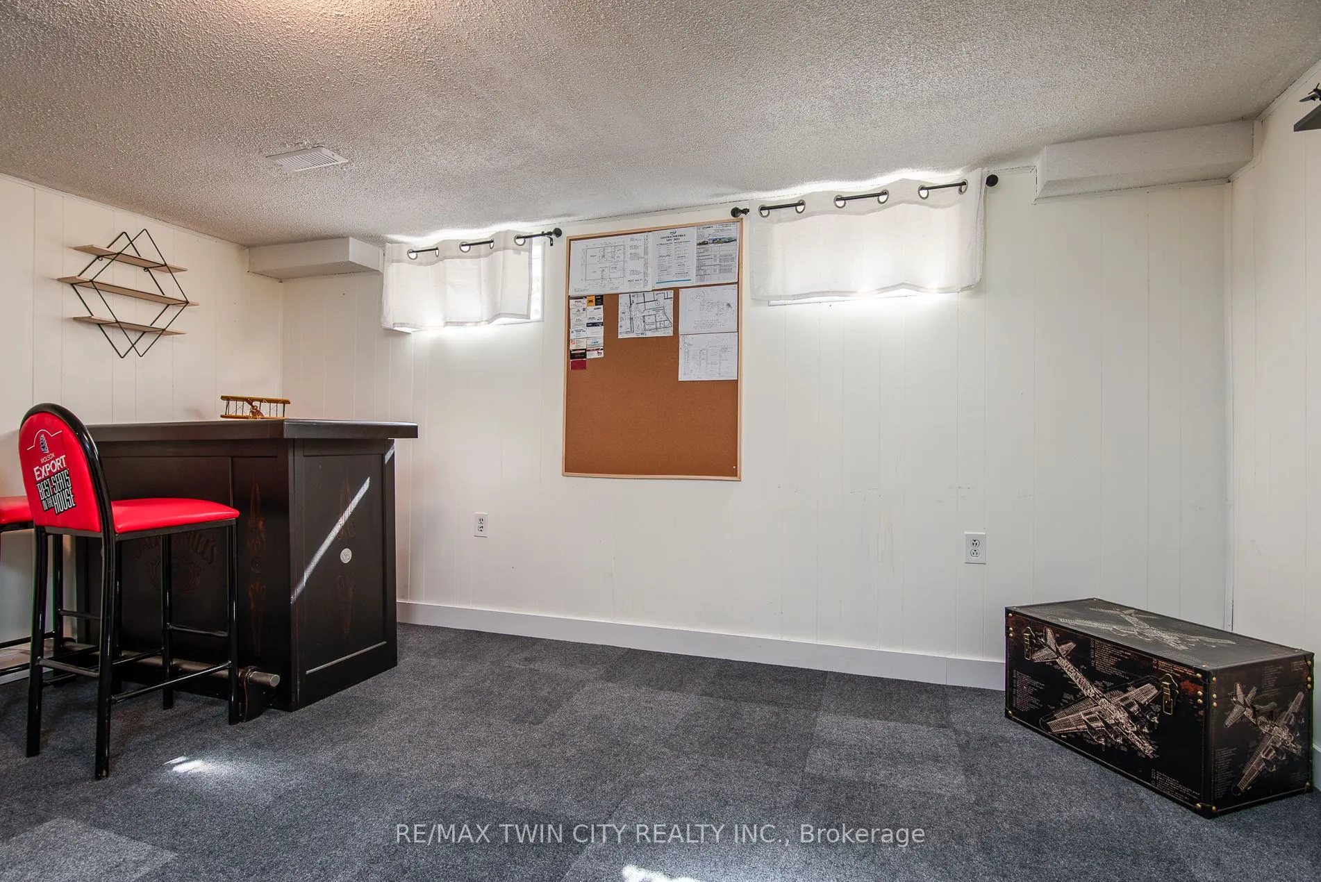 197 Silver Aspen Crescent, #2