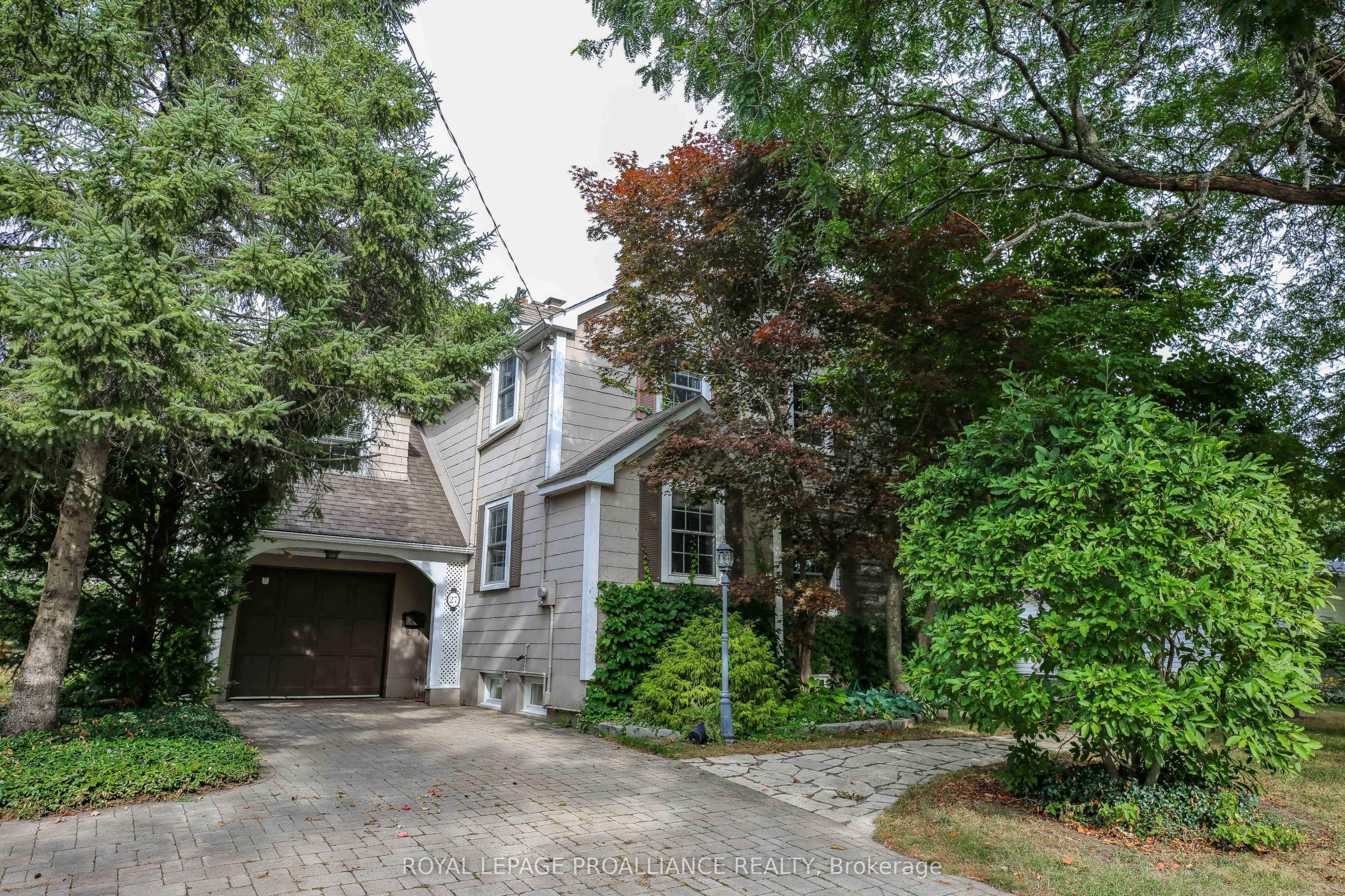 27 Cochrane Drive