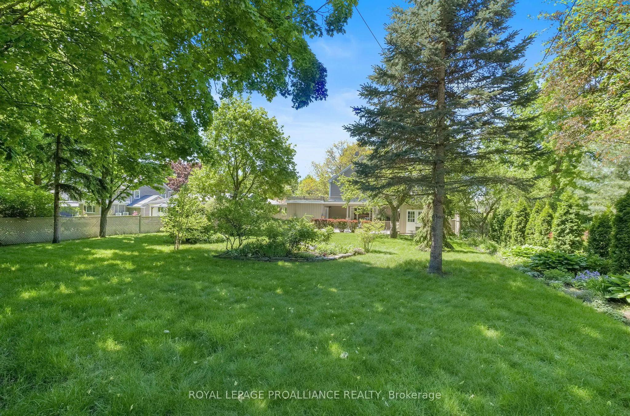 27 Cochrane Drive