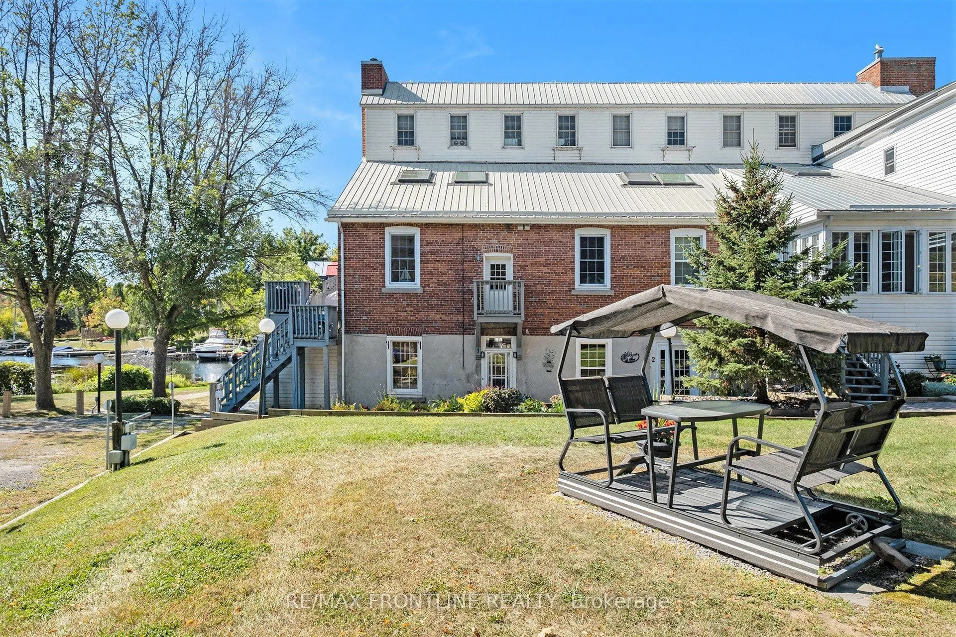 19 Main Street, #1