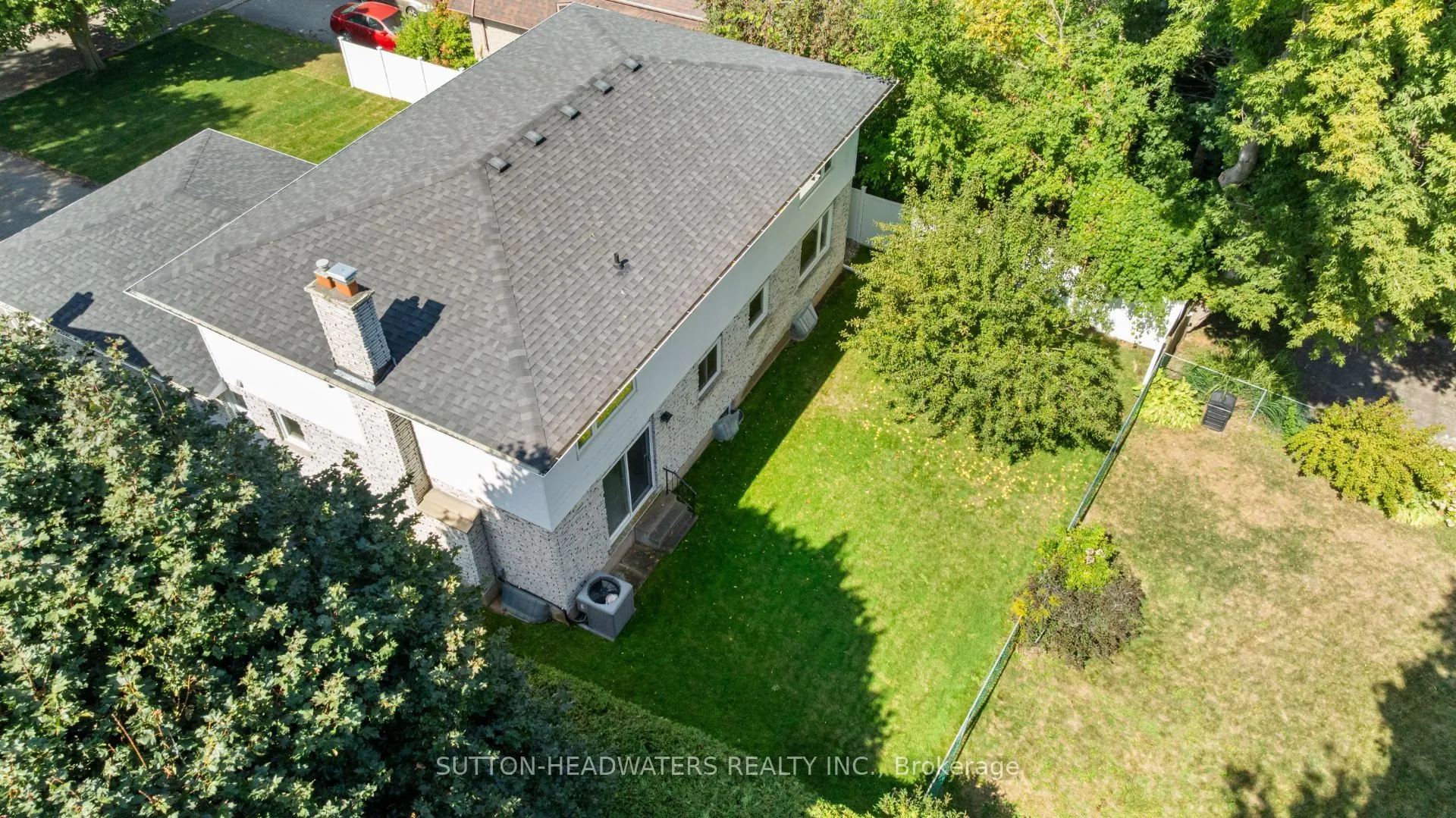 7 BROOKS Court