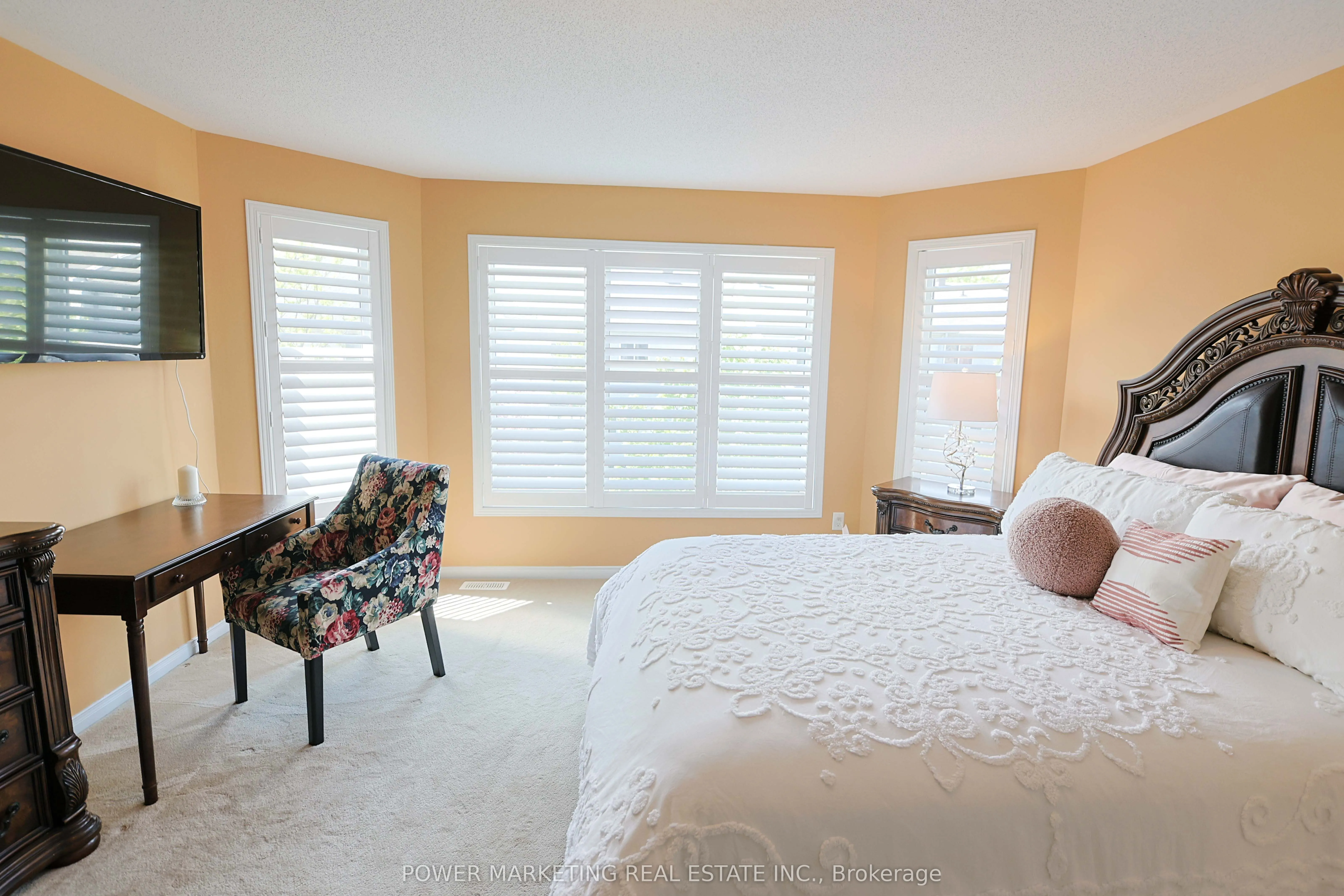 124 Strathcarron Crescent