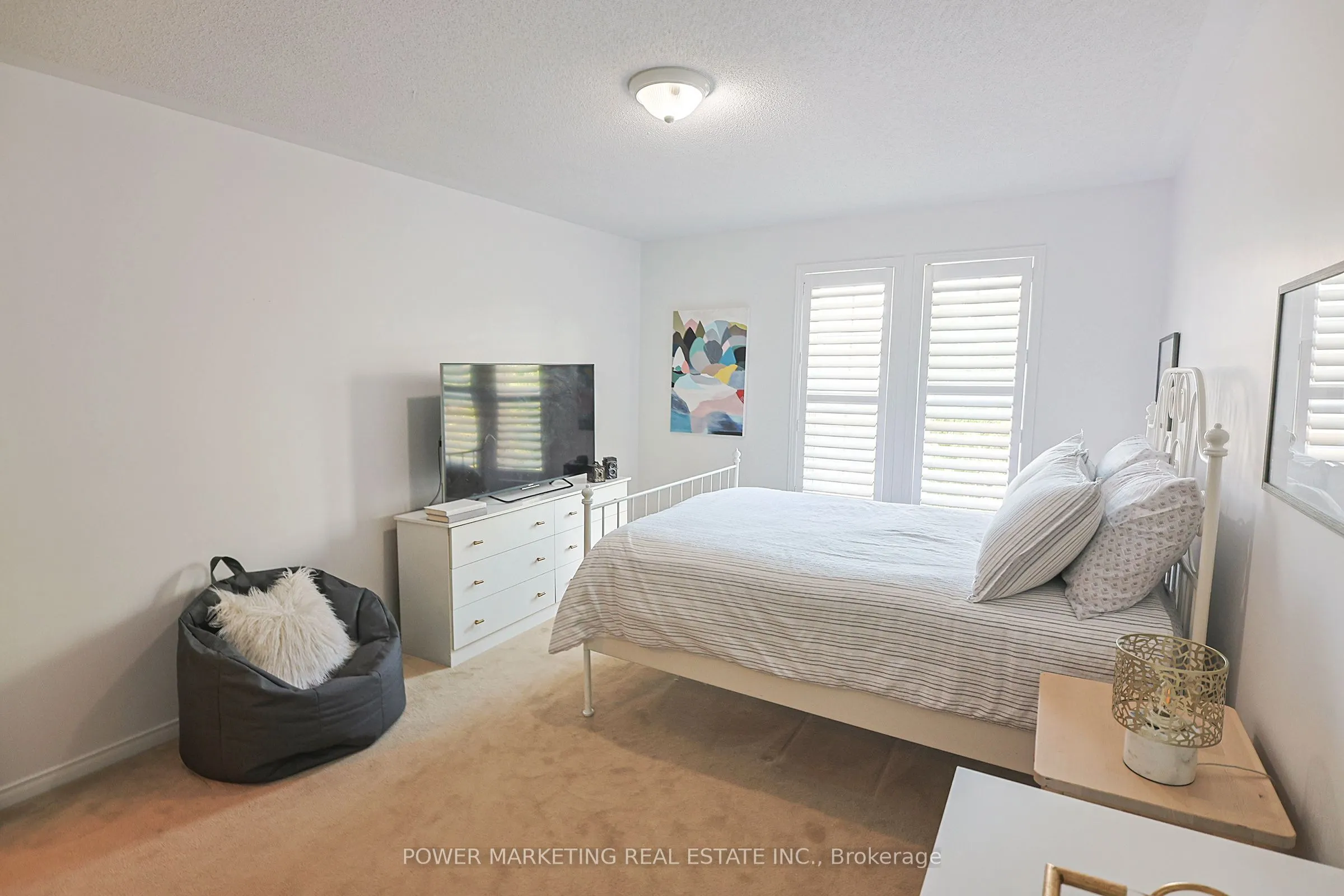 124 Strathcarron Crescent