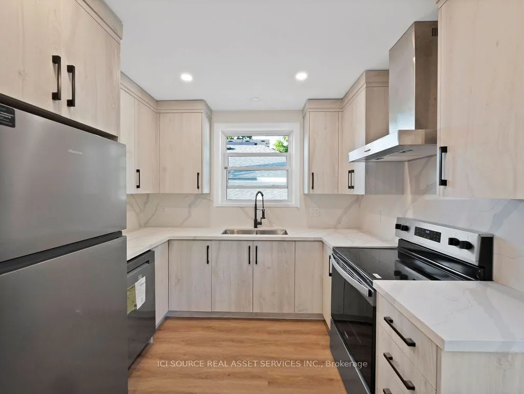 167 Rosedale Avenue, #Main Level