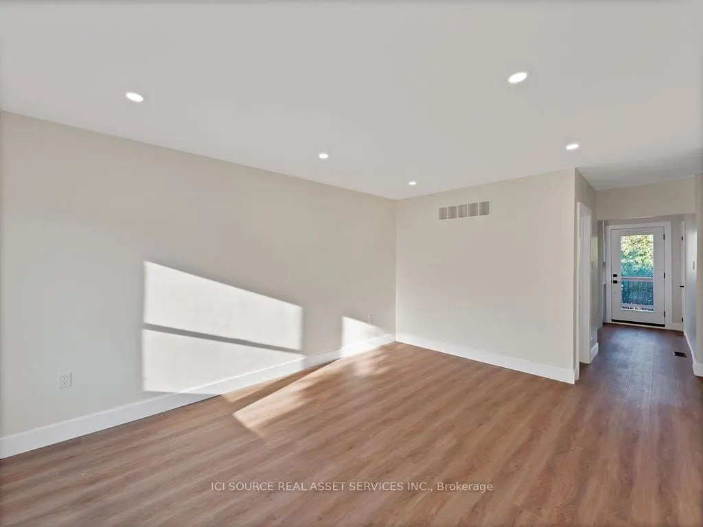 167 Rosedale Avenue, #Main Level
