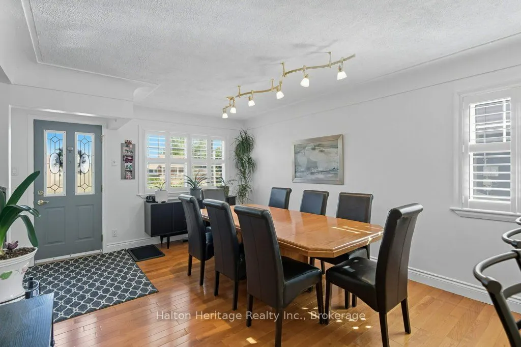 478 East 37th Street