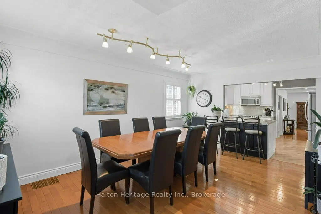 478 East 37th Street