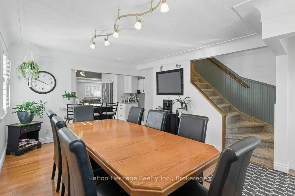 478 East 37th Street
