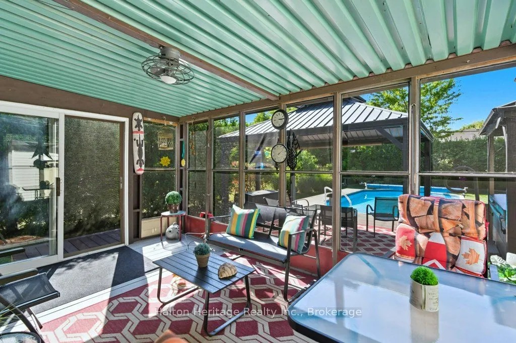 478 East 37th Street