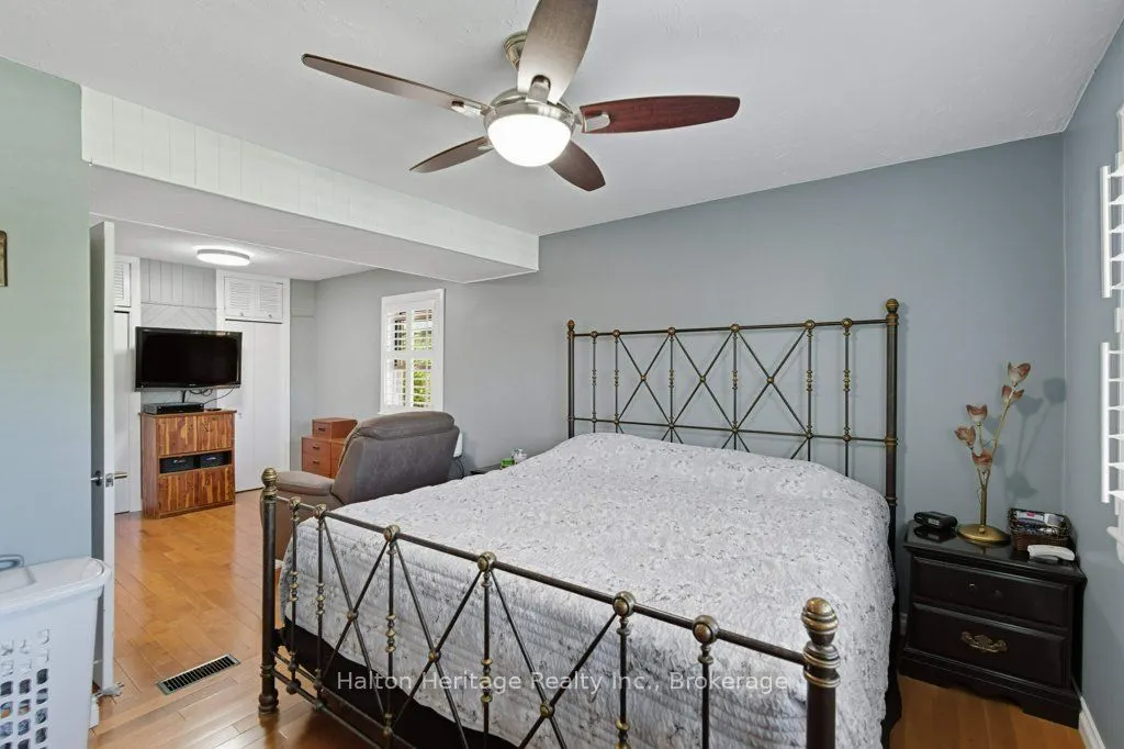 478 East 37th Street