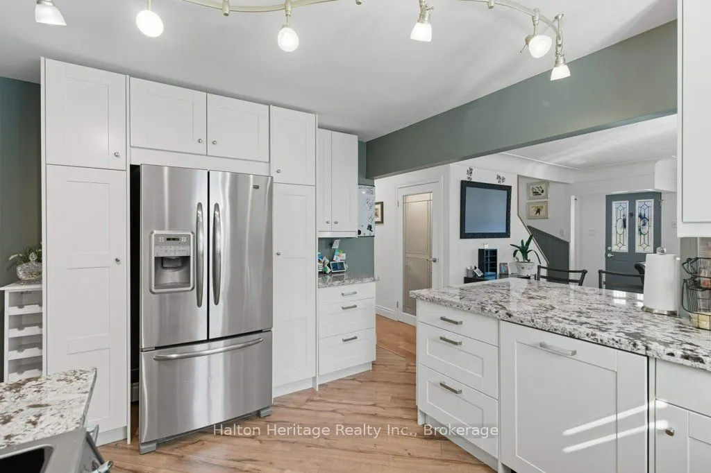 478 East 37th Street