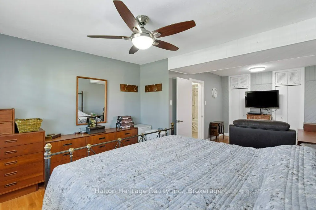 478 East 37th Street