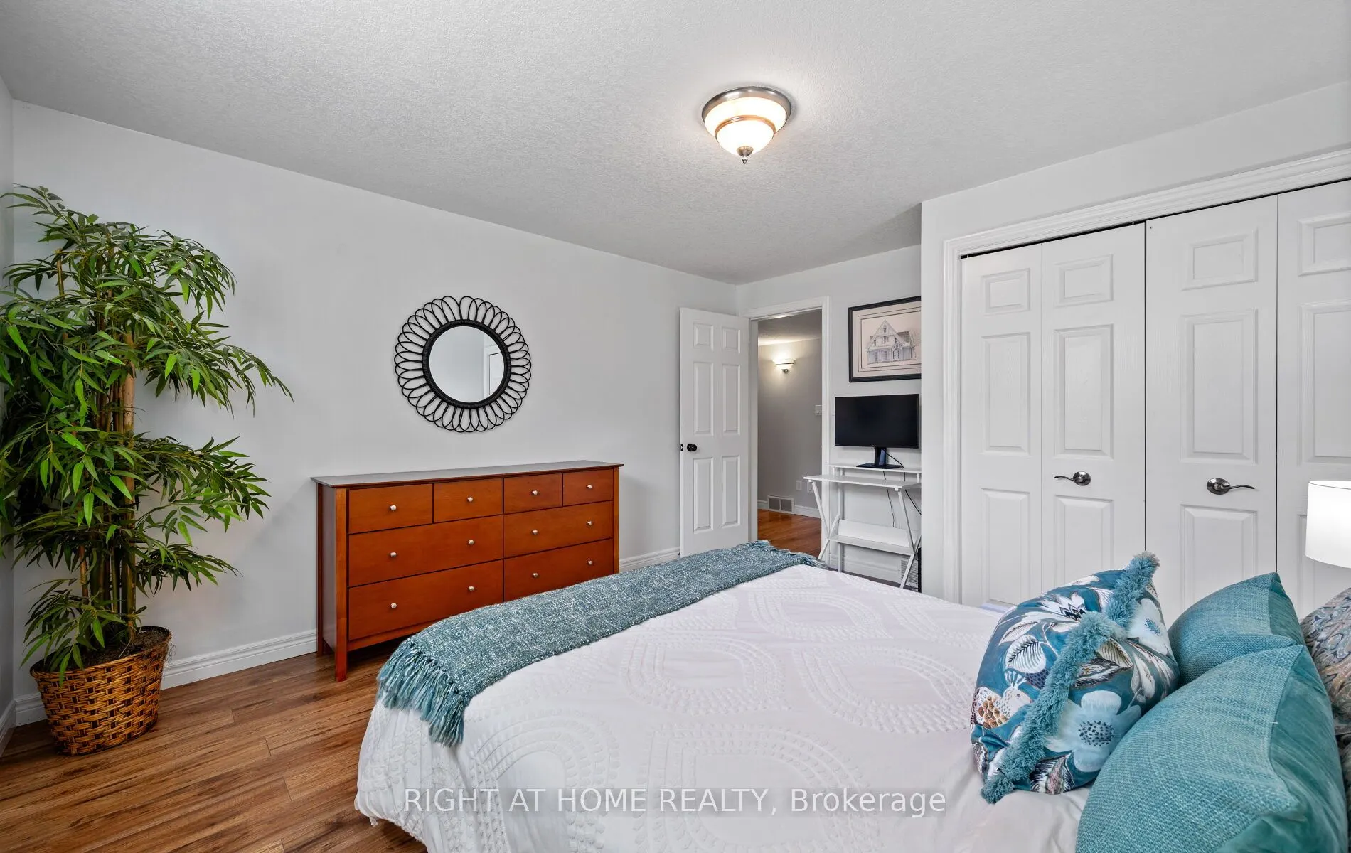 587 Spitfire Street