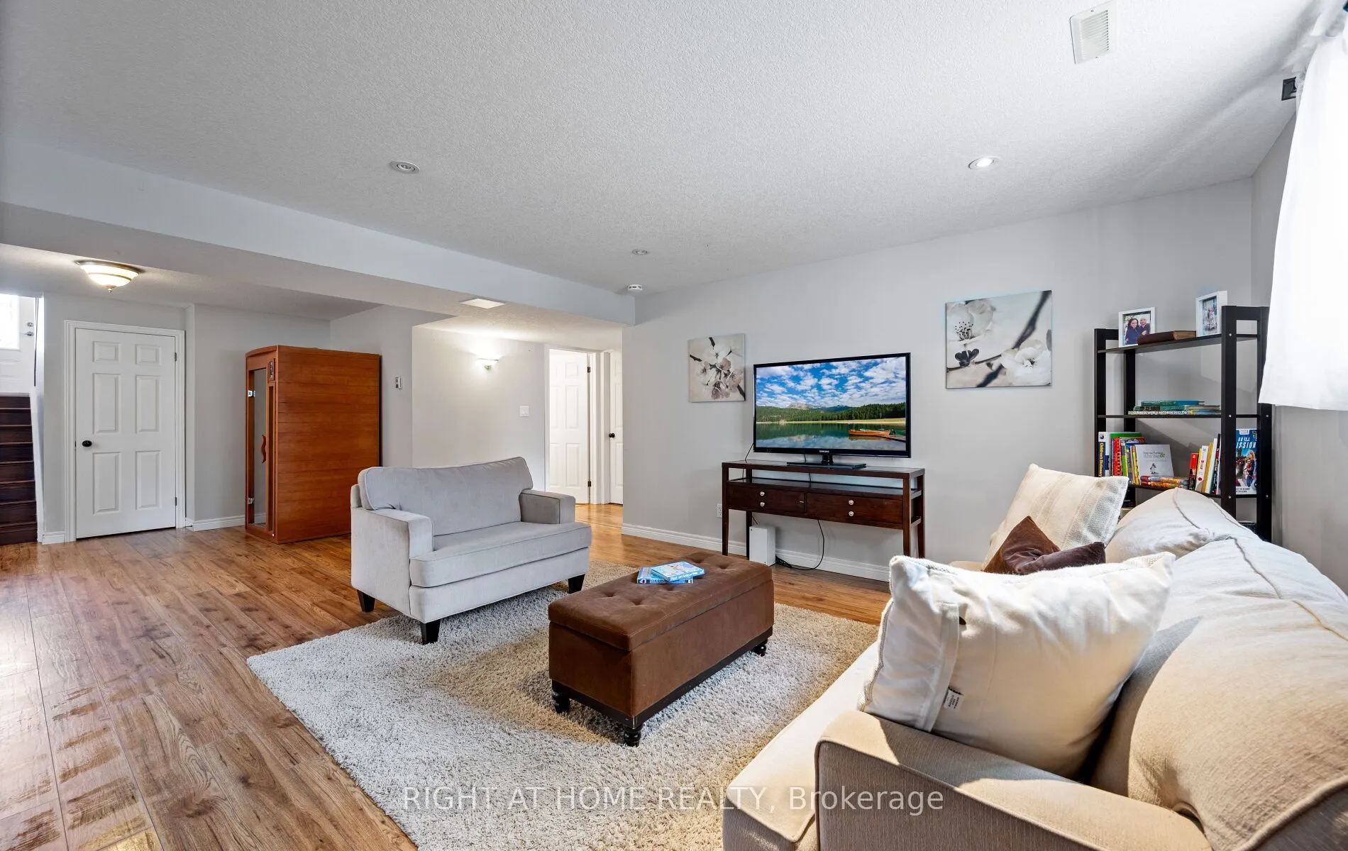 587 Spitfire Street