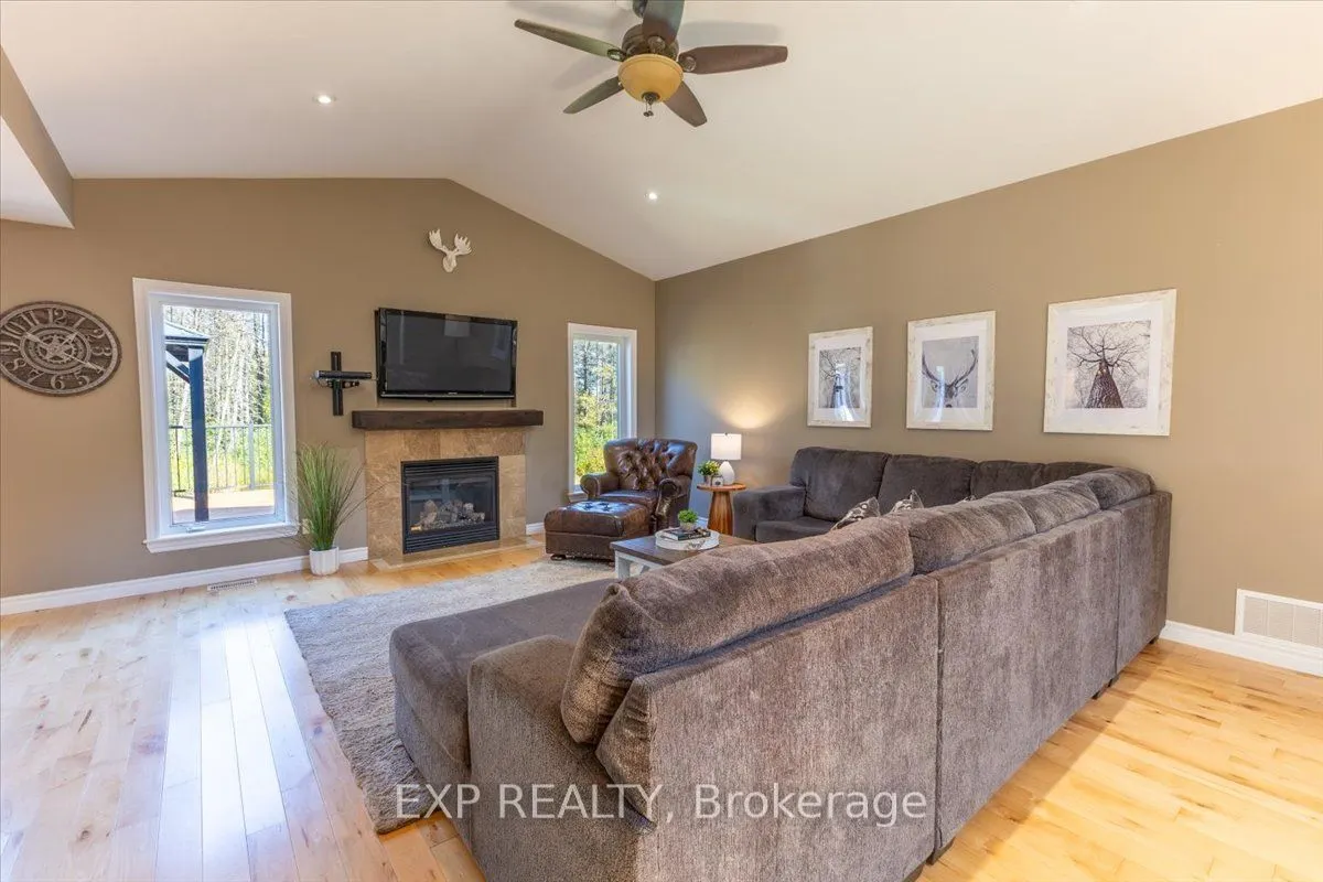 6719 Deer Run Place