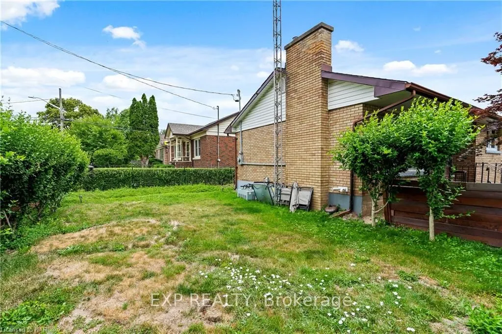 92 Margery Avenue, #LOWER #2