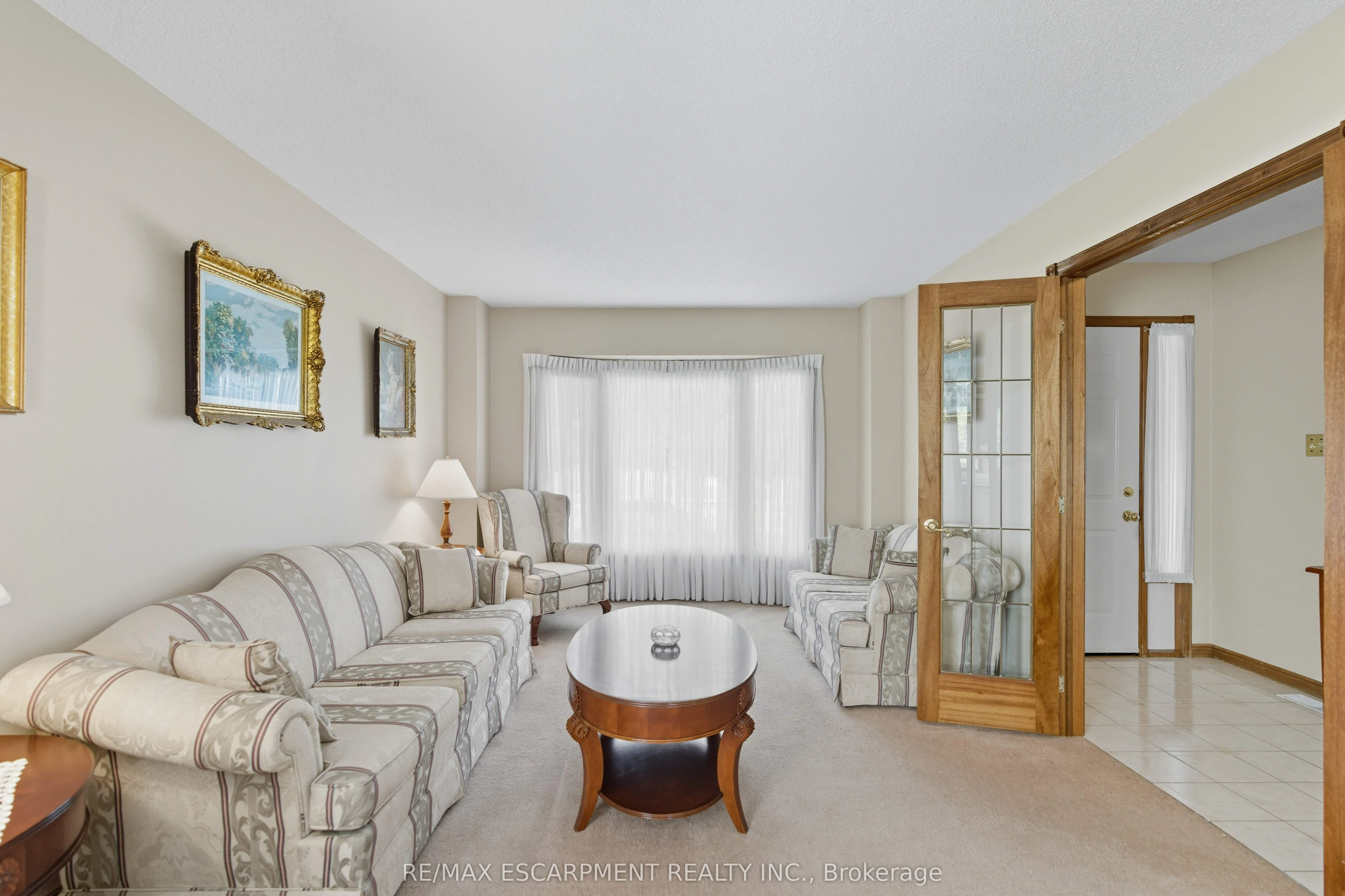 40 GATESTONE Drive
