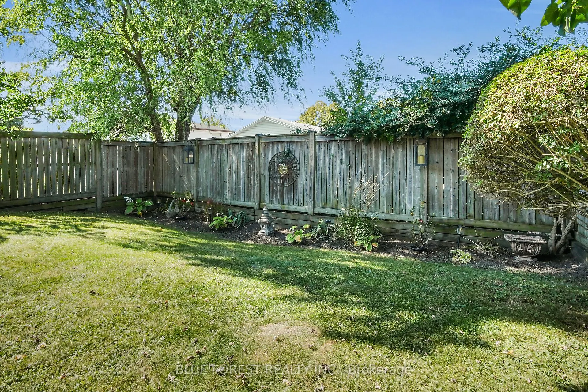 90 Edmunds Crescent