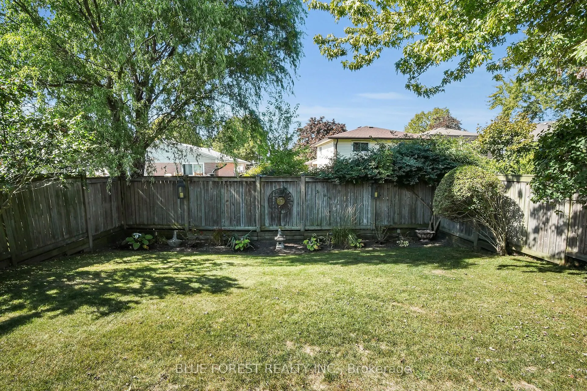 90 Edmunds Crescent