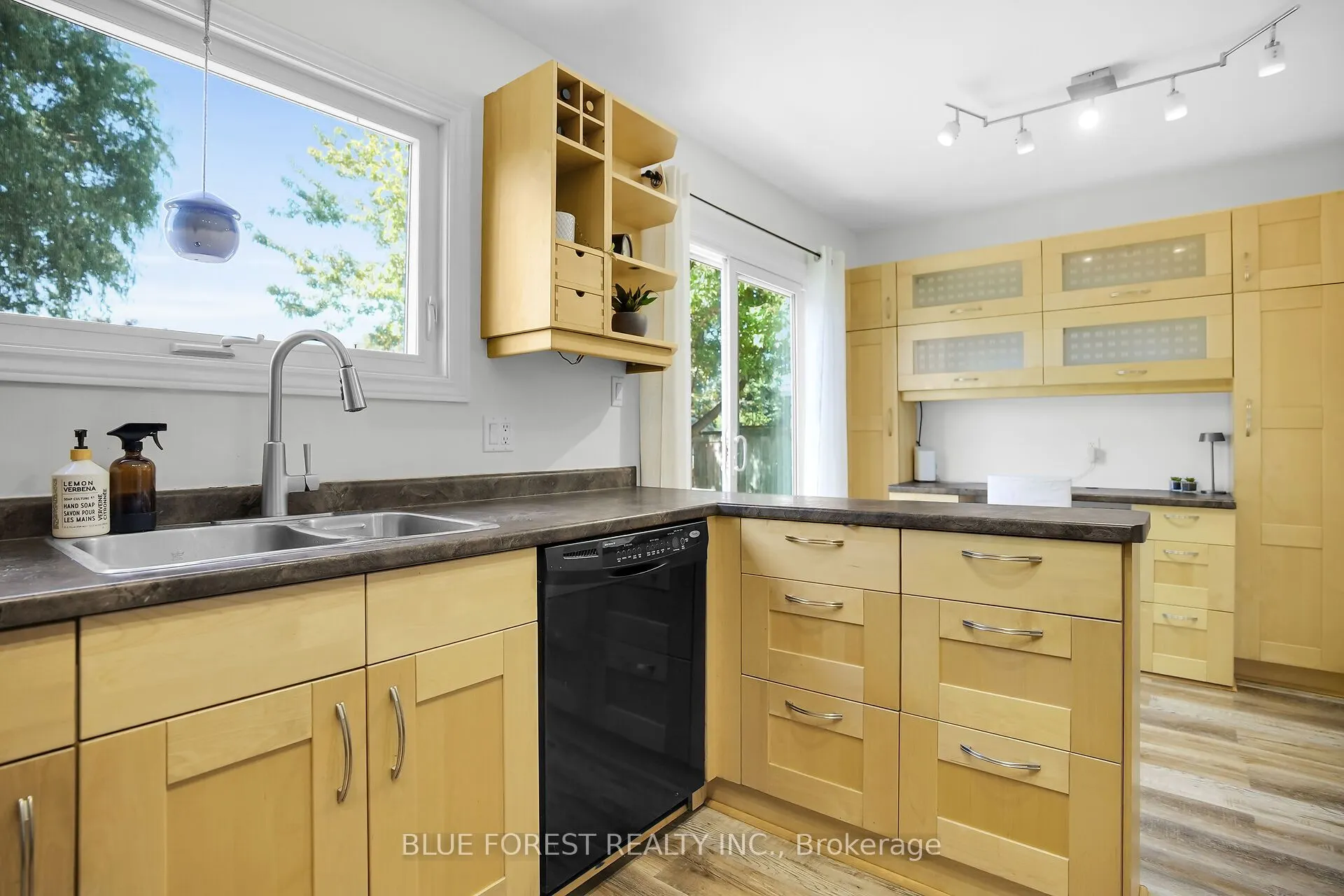 90 Edmunds Crescent