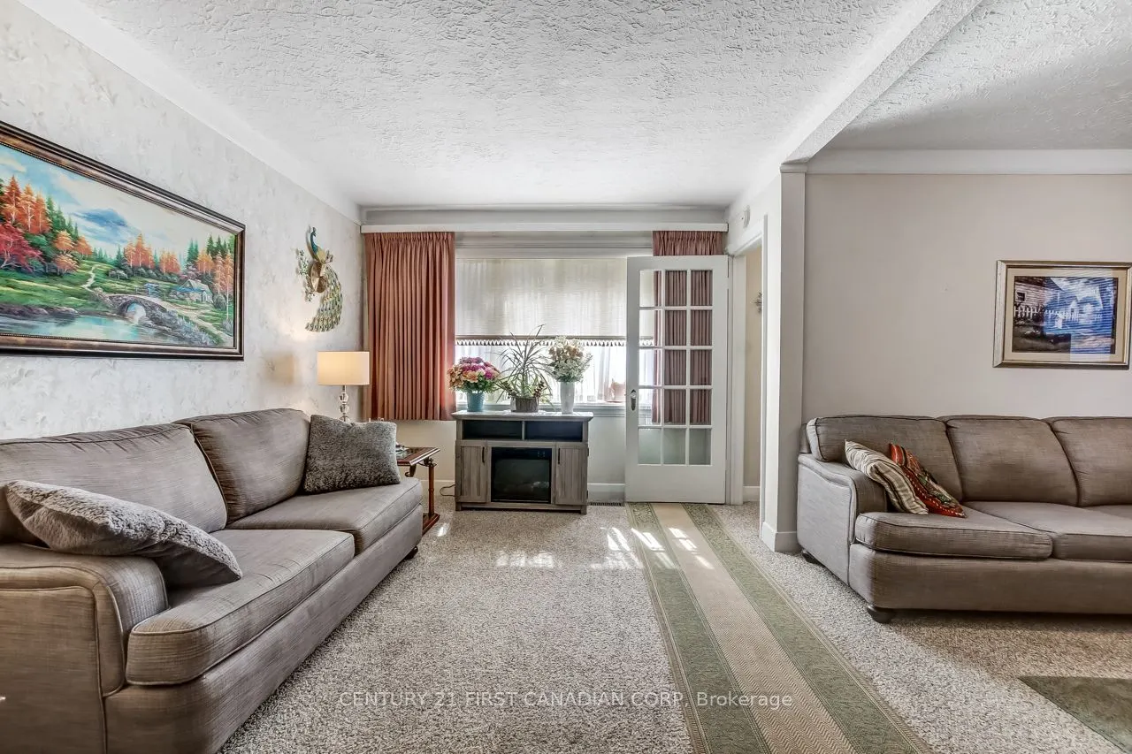 1290 Langmuir Avenue