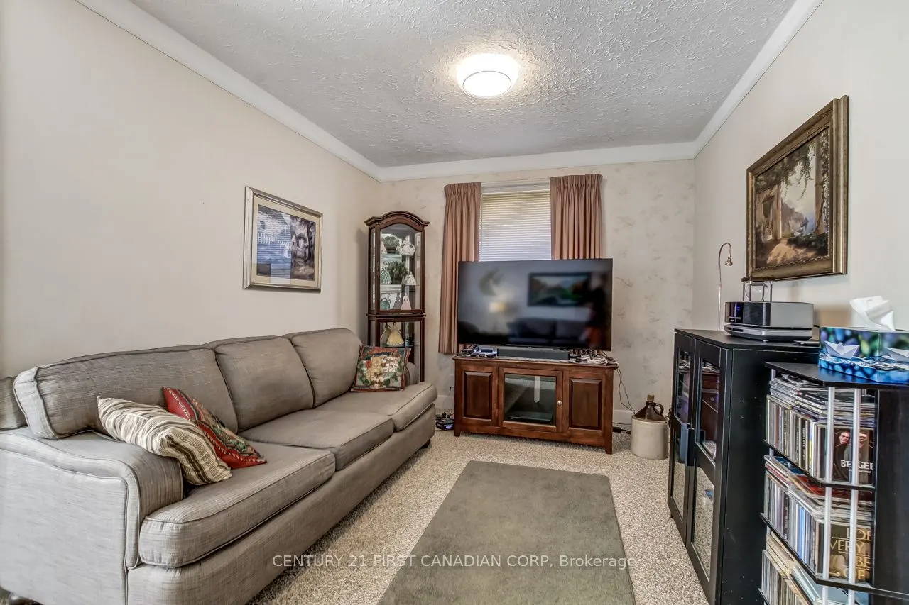 1290 Langmuir Avenue