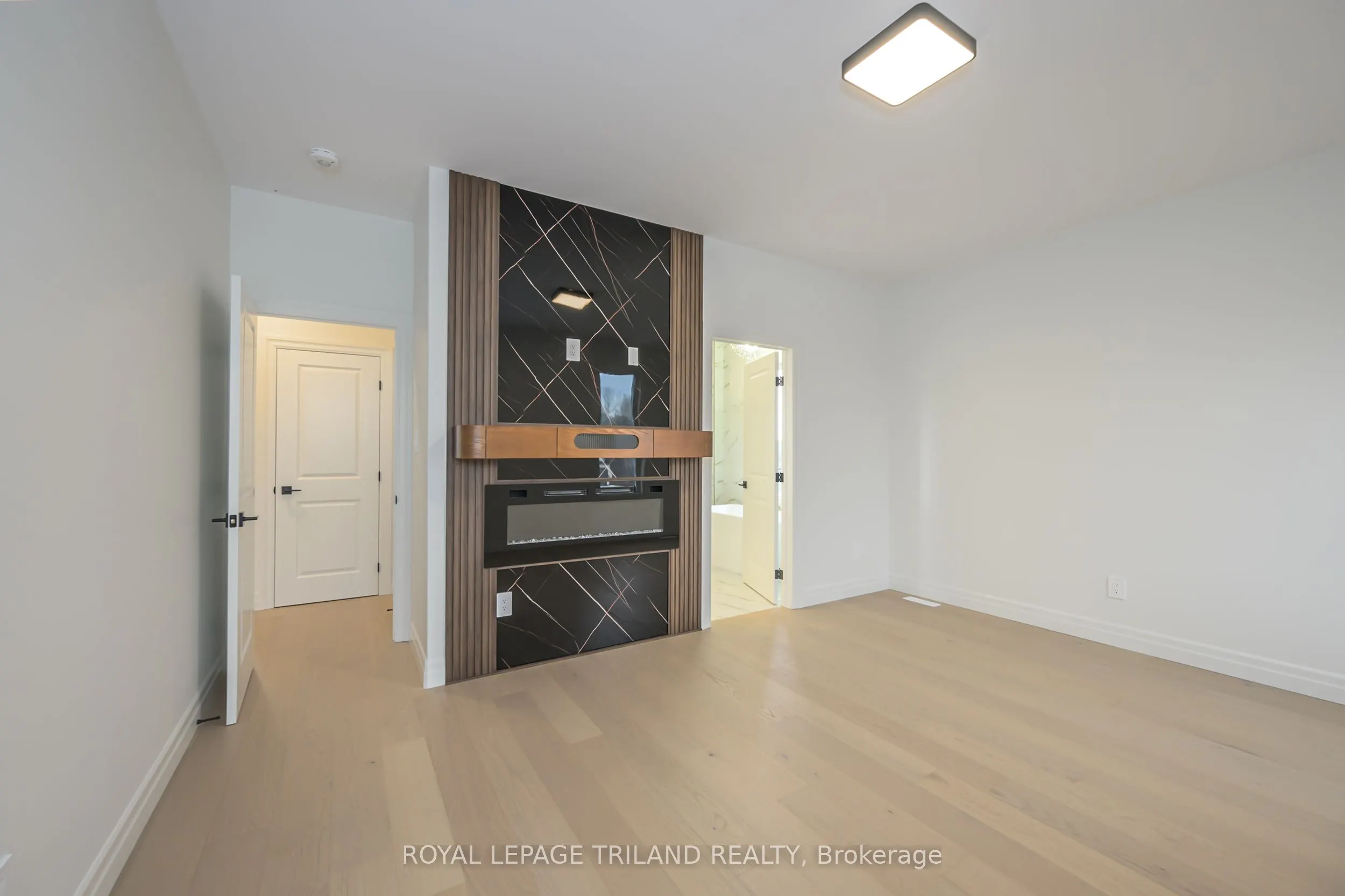 4211 LIBERTY Crossing